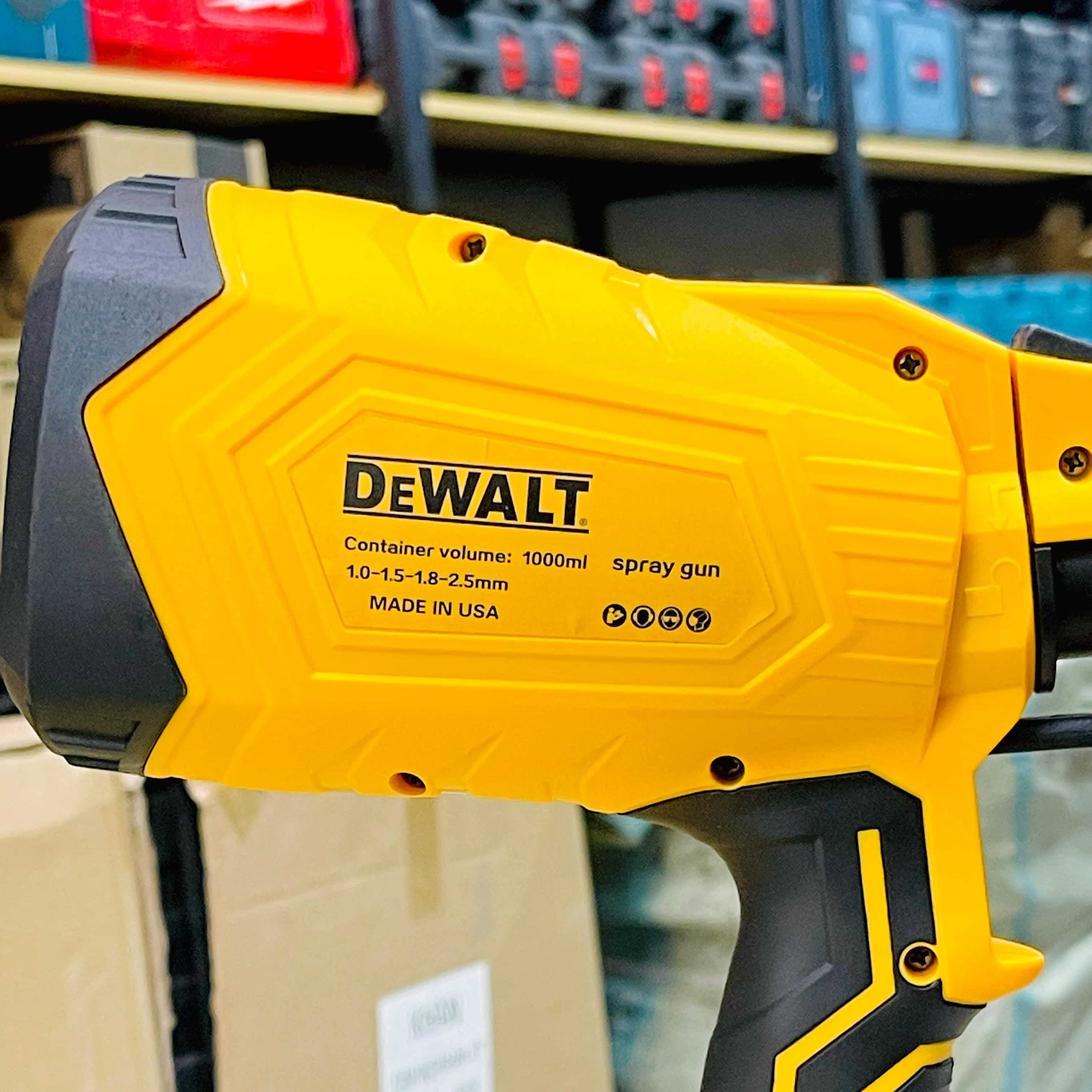 DEWALT 88V Cordless Paint Spray Gun – Portable Electric Spray Painter | 2 Batteries | 1000ml Tank