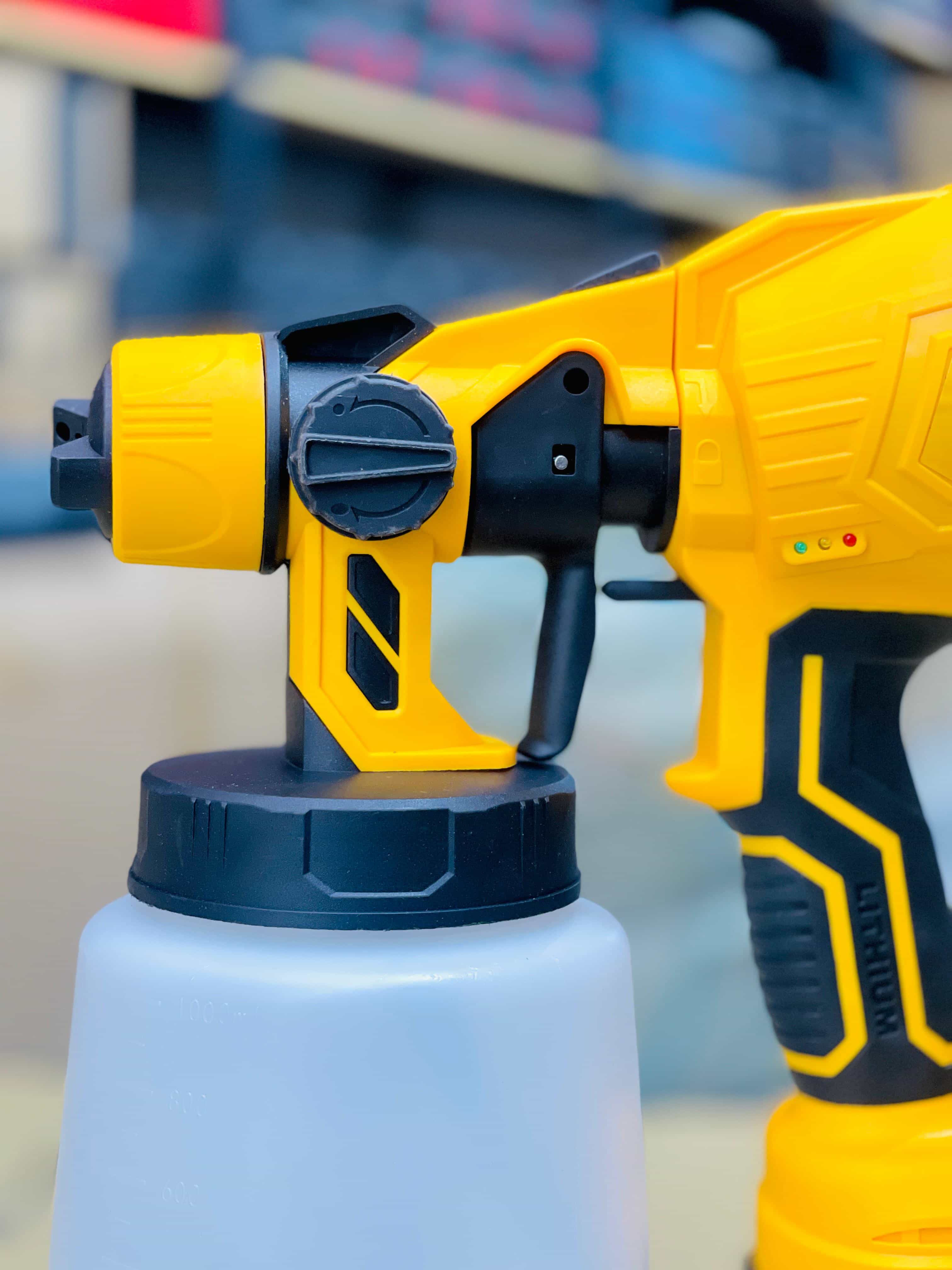 DEWALT 88V Cordless Paint Spray Gun – Portable Electric Spray Painter | 2 Batteries | 1000ml Tank